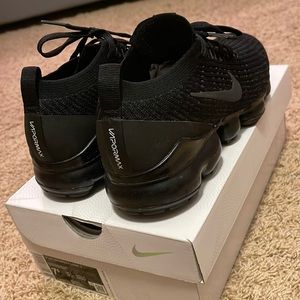 Womens Vapormax Flyknit 3 - Size 7.5